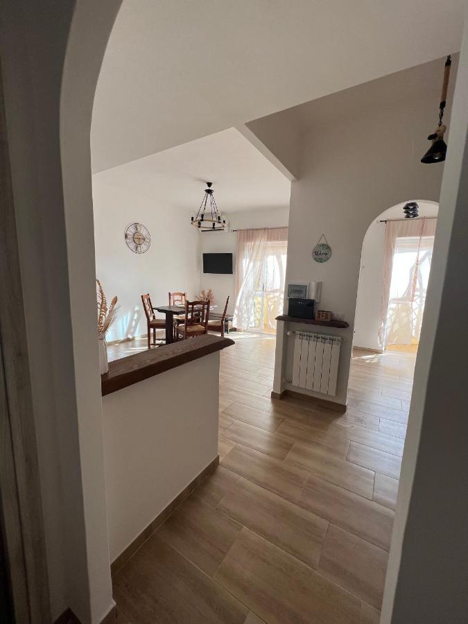 Waikiki House Apartment Passoscuro Luaran gambar